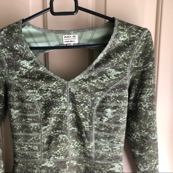 RCVA long sleeved dress - Picture 2 of 5